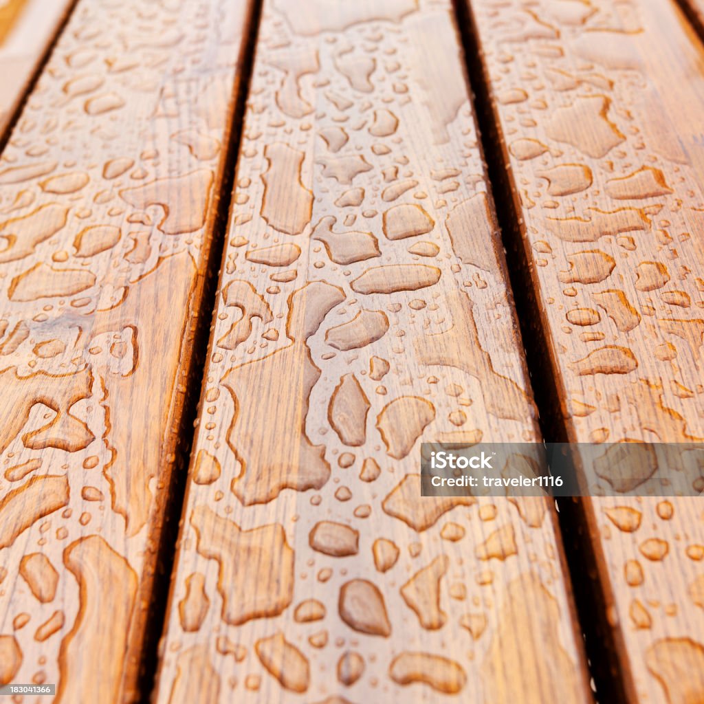 Água em madeira - Foto de stock de Deque royalty-free