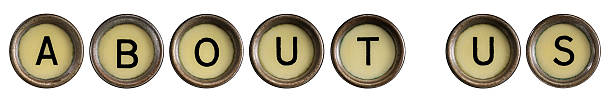 über uns - typewriter typewriter key old typewriter keyboard stock-fotos und bilder