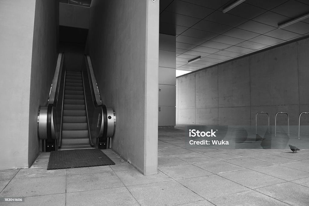 эскалатор - Стоковые фото Архитектура роялти-фри