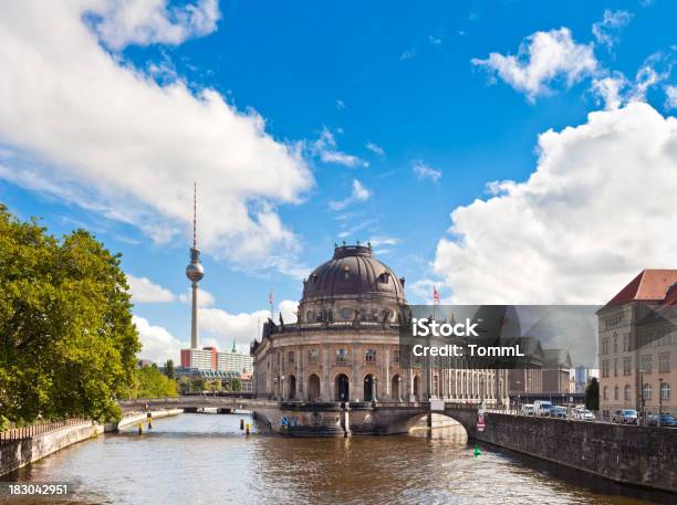 Foto de Museum Island Berlim e mais fotos de stock de Berlim - Berlim, Museumsinsel, Museu