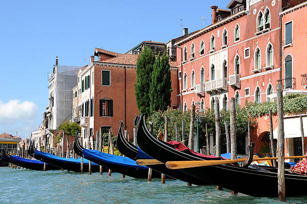 베니스. 이탈리어 - venice italy gondola grand canal luxury 뉴스 사진 이미지