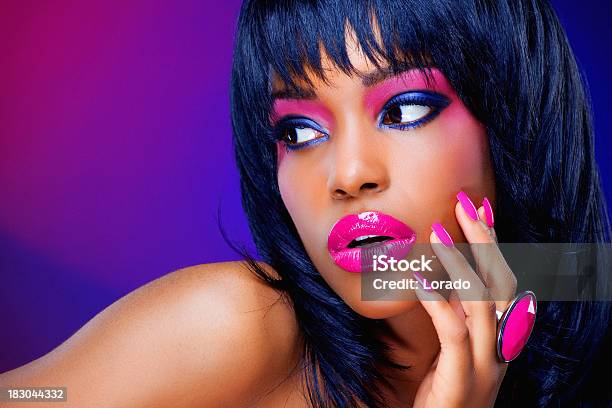 Brilhante Makeup - Fotografias de stock e mais imagens de Maquilhagem - Maquilhagem, Modelo - Ocupação, Unha