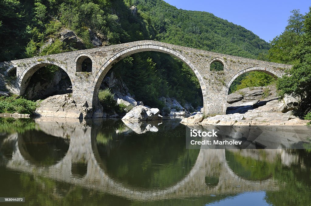 Devil's Bridge vicino Ardino, Bulgaria - Foto stock royalty-free di Ponte