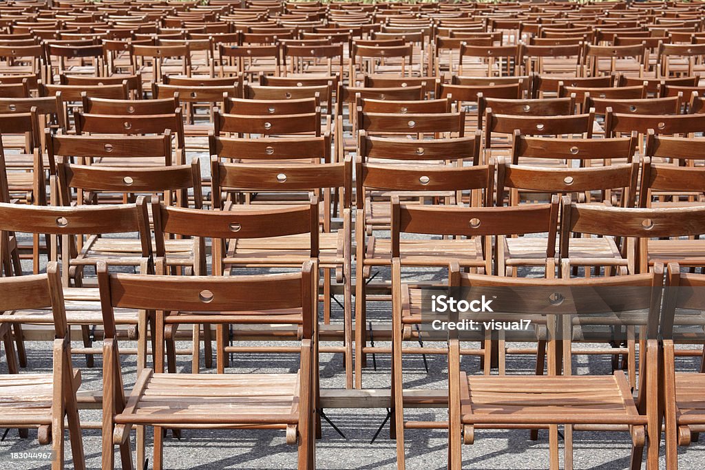 Große Gruppe von leeren Stühlen - Lizenzfrei Architektur Stock-Foto