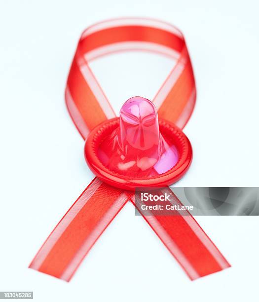 Roja Contra El Sida Foto de stock y más banco de imágenes de Anticonceptivo - Anticonceptivo, Belleza, Cinta
