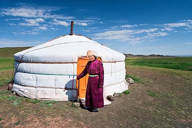 istock Mongolian woman in national clothing 183045500
