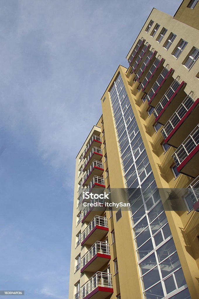 Duże apartment building, plattenbau - Zbiór zdjęć royalty-free (Architektura)