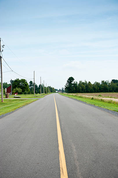 istock street road line asphalt 183047085