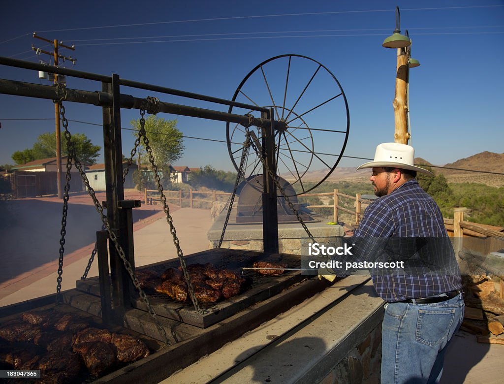 Barbecue di carne di cucina occidentale - Foto stock royalty-free di Cowboy