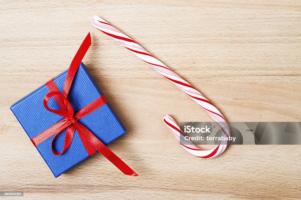 クリスマスプレゼント、キャンディスティック - お祝いのロイヤリティフリーストックフォト
