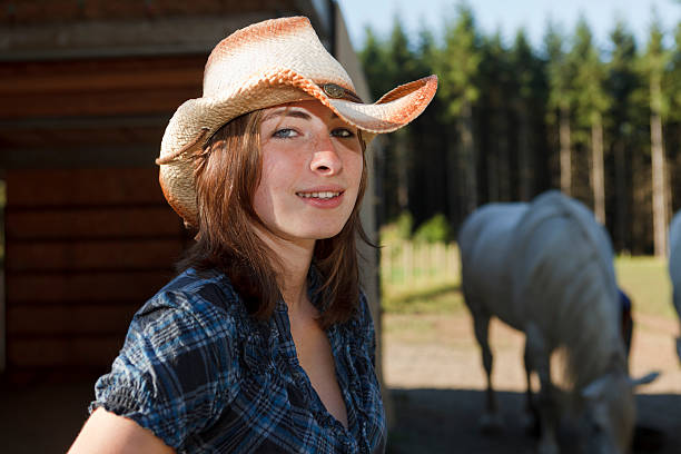 giovane equestre - shirt checked women wild west foto e immagini stock