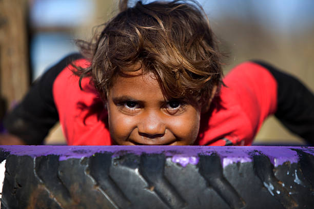 aborígine criança - aborigine imagens e fotografias de stock