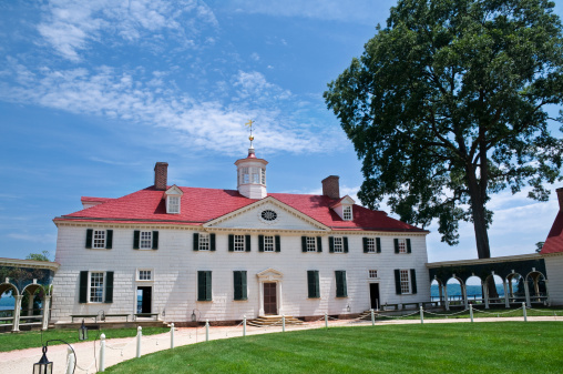 The home of former president of the USA George Washington. Wide angle view.