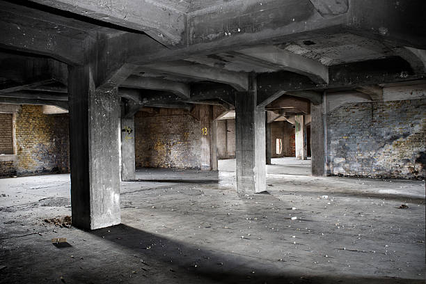 istock Old demolished and abandoned factory building 183055429