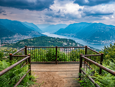 Landscape of Lake Como from Pin Umbrella sightseeing