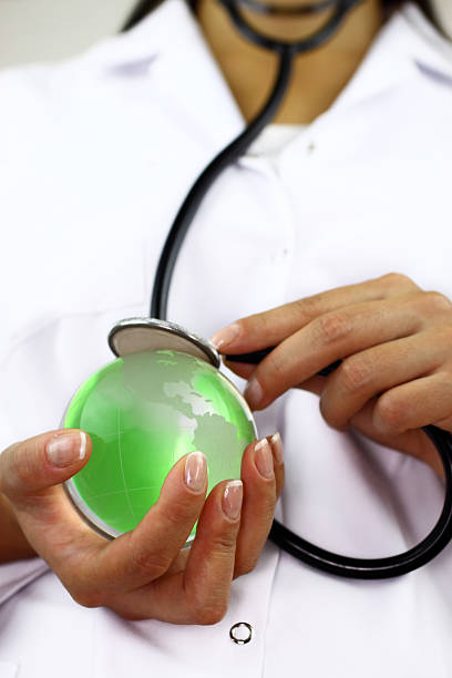 istock Global healthcare 183057671