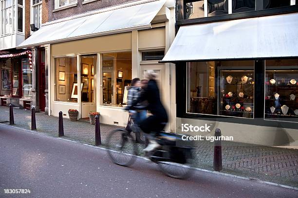 Louis Vuitton Store Nyc 1 Xxl Stock Photo - Download Image Now - Store,  Luxury, Louis Vuitton - Designer Label - iStock