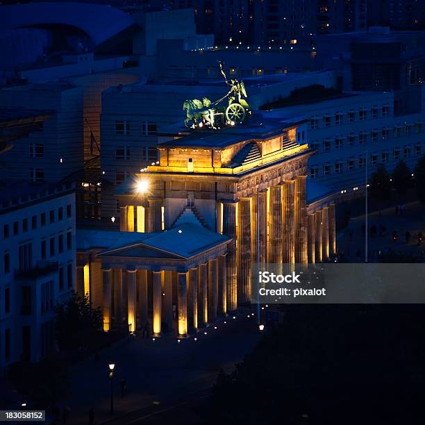 Photo libre de droit de Porte De Brandebourg banque d'images et plus d'images libres de droit de Berlin - Berlin, Nuit, Crépuscule