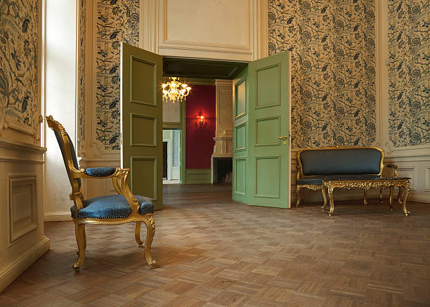 ancienne manor house - fauteuil baroque photos et images de collection