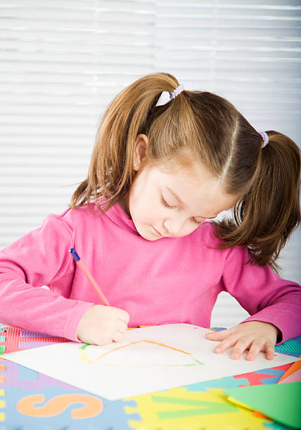 istock Little Girl Drawing 183058733