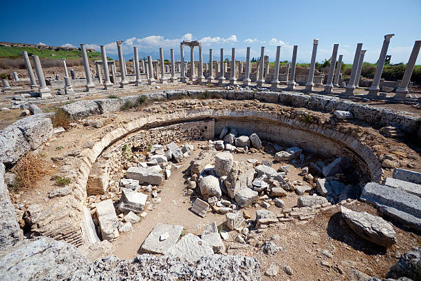 antigua perge - roman antalya turkey restoring fotografías e imágenes de stock