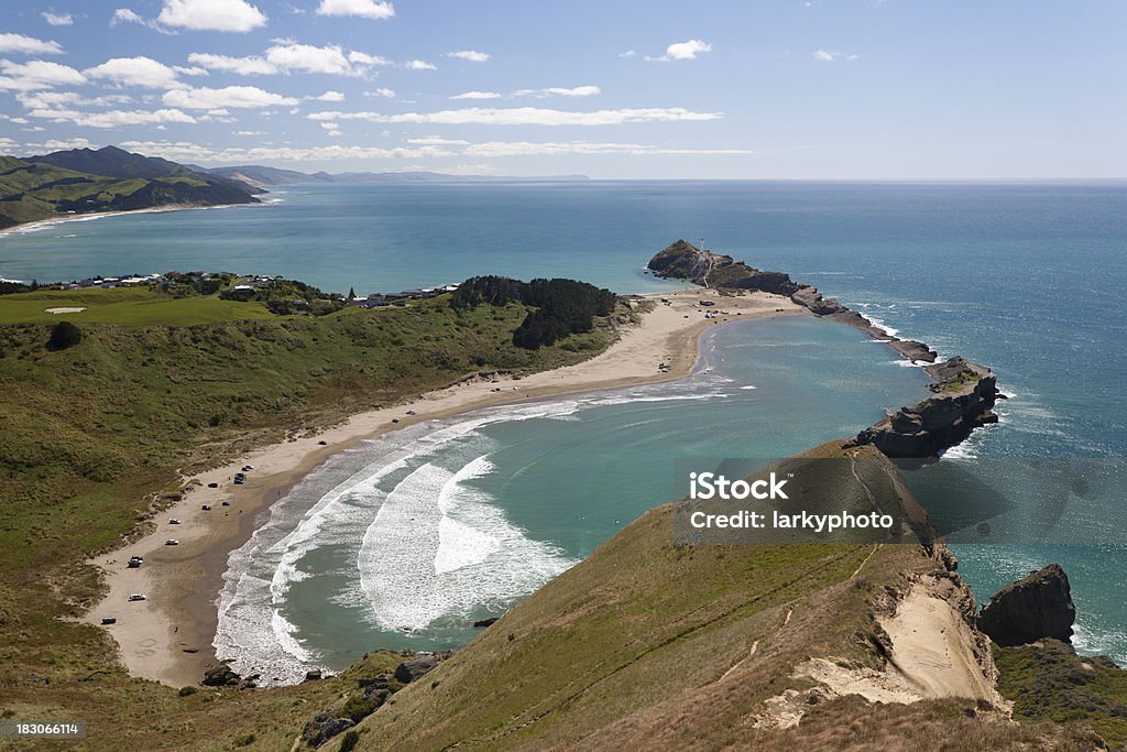 Castlepoint vista a la playa de Surfers - Foto de stock de Arena libre de derechos