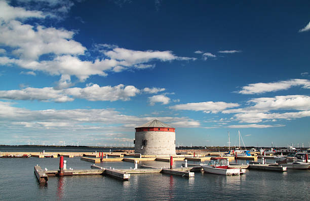 torre de porto de victoria - martello towers imagens e fotografias de stock