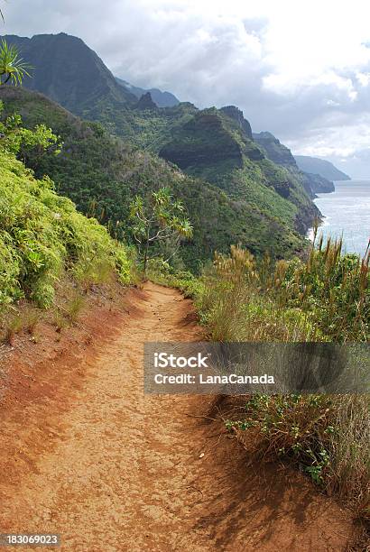 Panoramanapaliküste In Kauai Hawaii Stockfoto und mehr Bilder von Insel Kauai - Insel Kauai, Kalalau Beach, Schotterstrecke