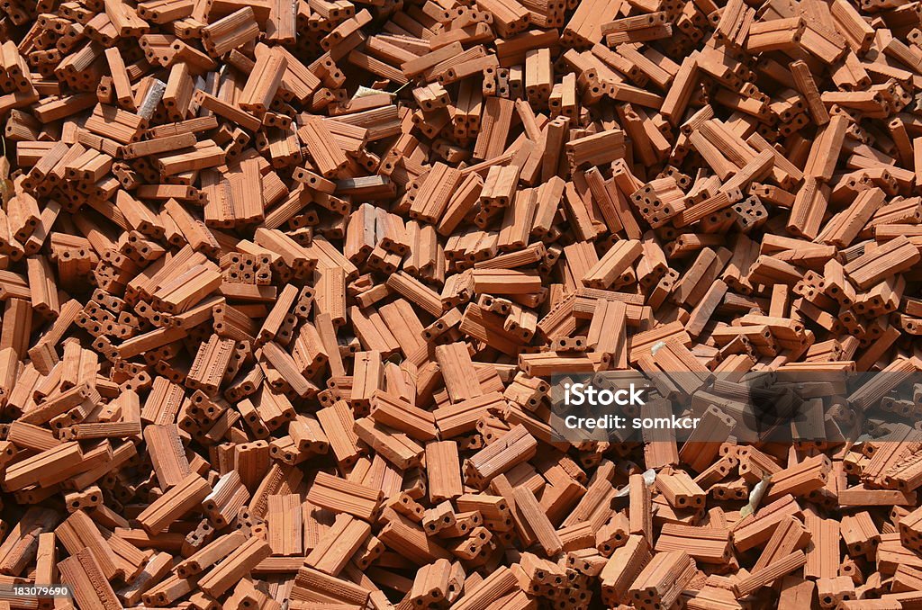 Pila de ladrillos de fondo - Foto de stock de Antihigiénico libre de derechos