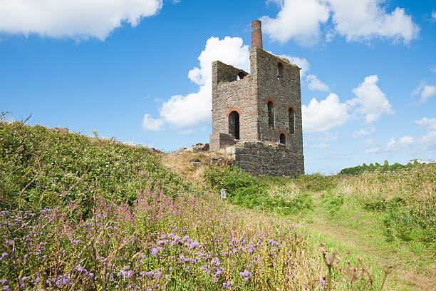 istock Old stone pump house in coastal landscape. 183080636