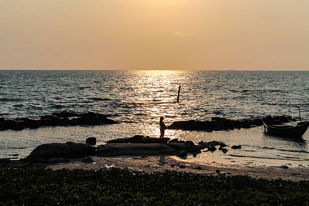 istock Beautiful evening sea landscape with sunset 183082242