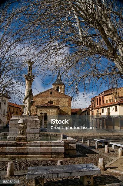 Plaza Del Grano Leon España Foto de stock y más banco de imágenes de Campanario - Torre - Campanario - Torre, Comunidad Autónoma de Castilla y León, España