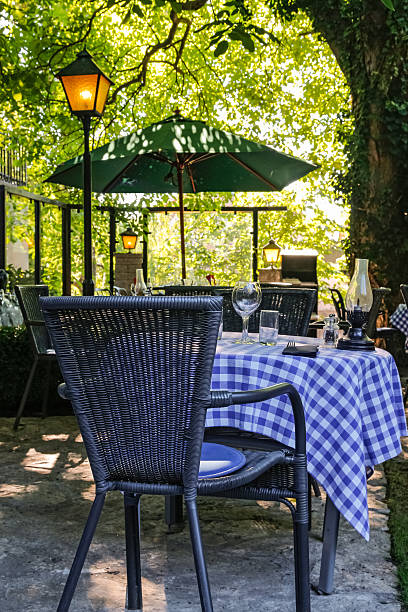 istock Outdoor cafe in sunlight 183085560