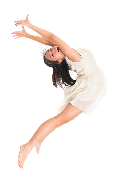 istock Asian teen contemporary dancer 183097066