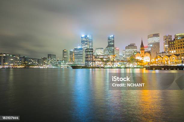 Foto de Foto Noturna De Sydney Austrália e mais fotos de stock de Noite - Noite, Porto de Sydney, Alto - Descrição Geral