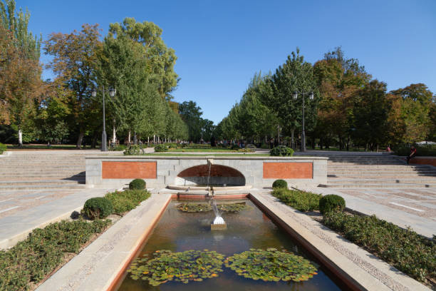 istock Fountain and gardens at Parque Del Retiro in Madrid 1831256181