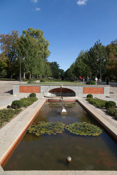 istock Fountain and gardens at Parque Del Retiro in Madrid 1831256184