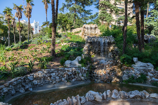 Paisaje en La Colina at Parque Del Retiro in Madrid, Spain