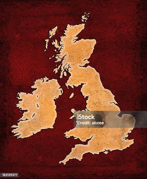 Photo libre de droit de Rusty Îles Britanniques Sur Fond Grunge Rouge banque d'images et plus d'images libres de droit de Angleterre - Angleterre, Carte, Cartographie