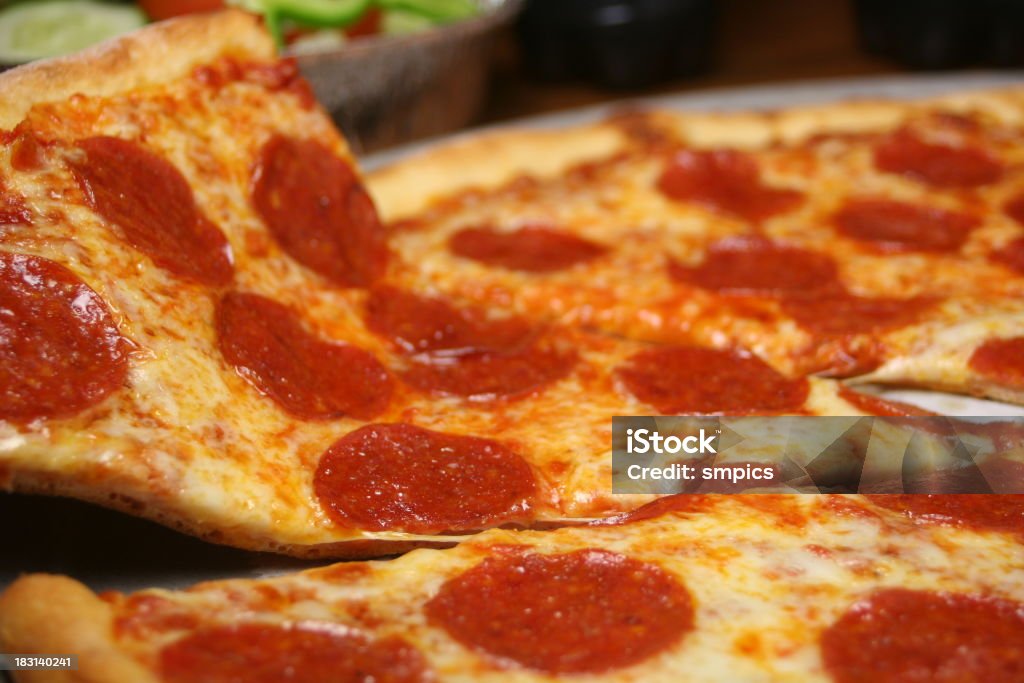 Tranche de Pizza Pepperoni - Photo de Aliments et boissons libre de droits
