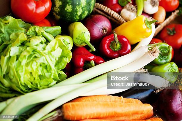 Verduras Foto de stock y más banco de imágenes de Ajo - Ajo, Alimento, Amarillo - Color