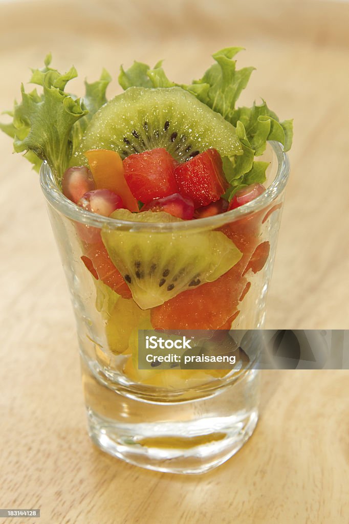 Salade de fruits frais dans des verres - Photo de Aliment libre de droits