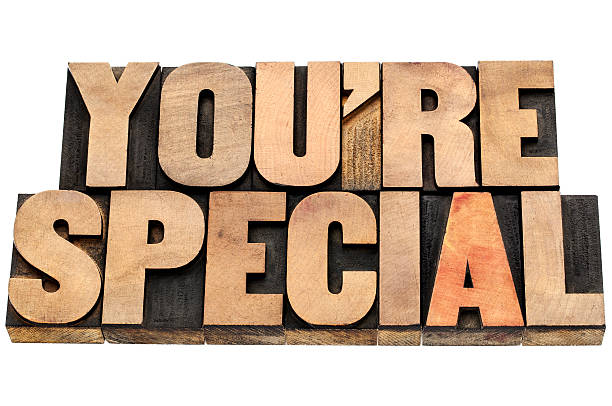 que son especiales en el tipo de madera - letterpress special wood text fotografías e imágenes de stock