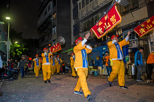 The grand Qingshan King Festival is held every year from the 20th to the 23rd of the 10th lunar month. The parades on the first two nights are called night visit.