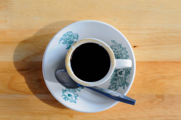 Popular style when drinking coffee in Asian country