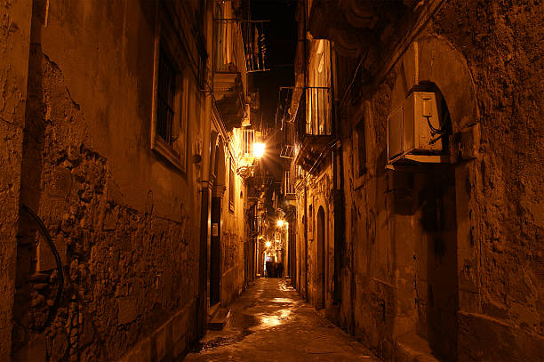 istock Ancient streets of Syracuse (Siracusa, Sarausa) at night 183211639