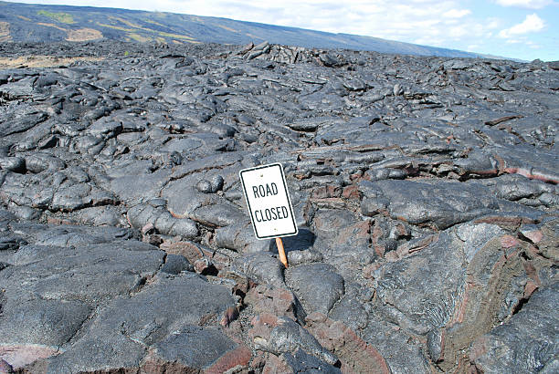 istock Devastation Trail, Kilauea Volcano in Hawaii. 183212519