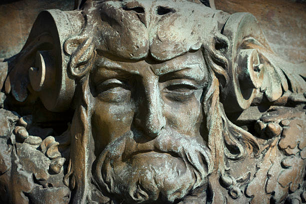 estátua de bronze-escultura (do reichstag) em berlim - statue roman god neptune men imagens e fotografias de stock