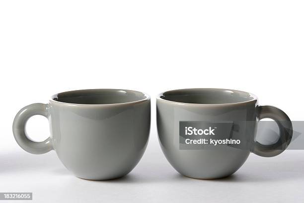 絶縁ショットの 2 本のエスプレッソコーヒーのカップで白いバックグラウンド - からっぽのストックフォトや画像を多数ご用意 - からっぽ, エスプレッソ, カットアウト