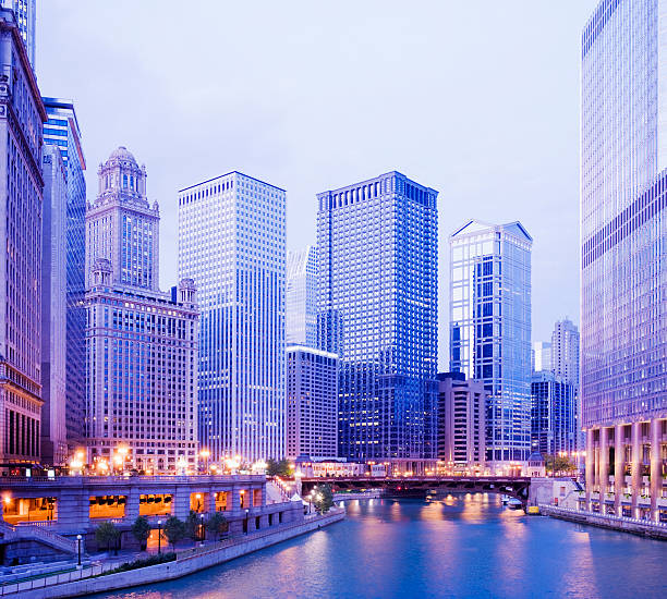 istock Downtown Chicago City Skyline in Illinois USA 183217687